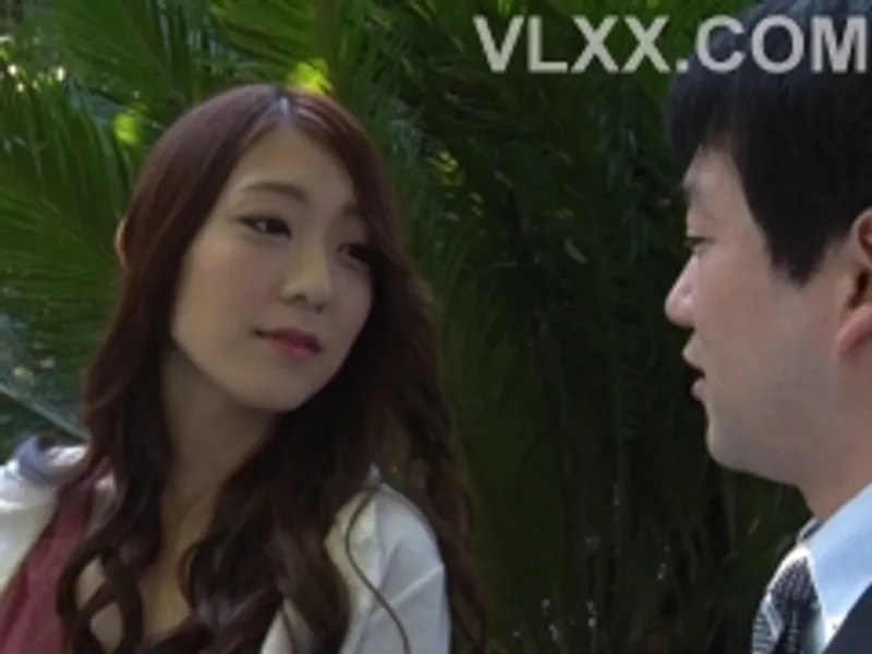 Hai người vợ dâm và anh anh xã may mắn