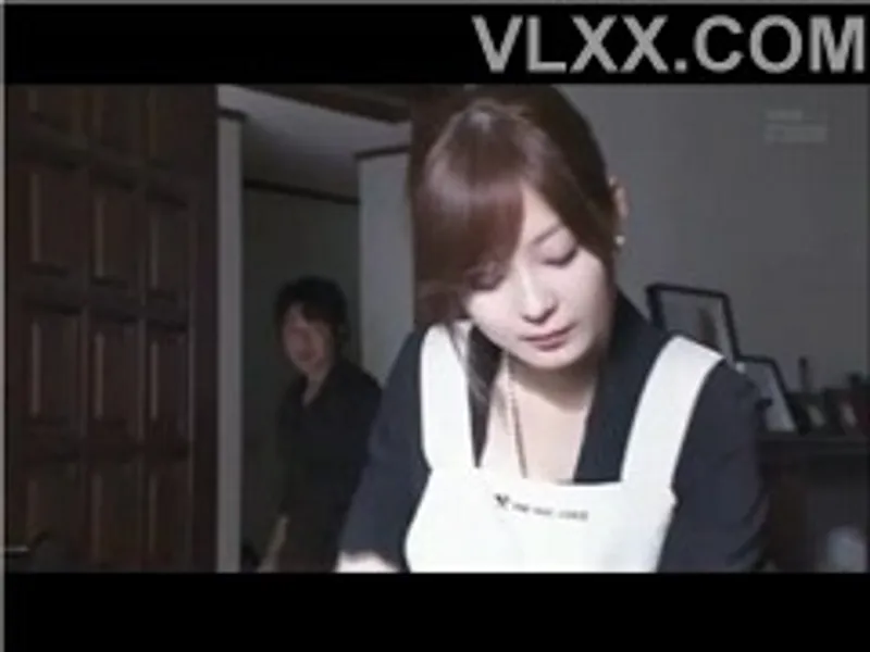 Chồng yêu đi công chuyện, vợ yêu ở nhà bị người tình của chị gái cưỡng hiếp