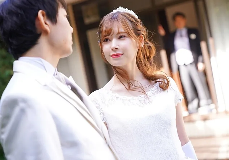 Bố người chồng quan hệ người tình của con trai ngay sau lễ cưới của con trai