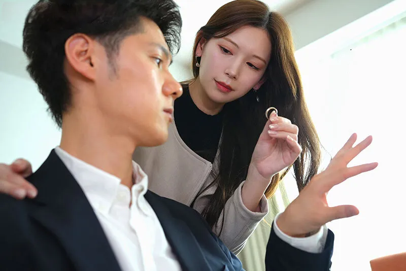 Cô vợ đi đi giã ngoại, gã chồng ở nhà bị nhỏ em bà xã gạ phang không trượt phát nào